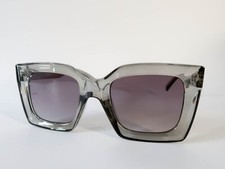 FOSTER GRANT Vintage / Retro Sunglasses
