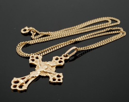 Stunning Hallmarked 9ct Yellow Gold Crucifix Pendant Necklace by Unoaerre - Picture 3 of 4