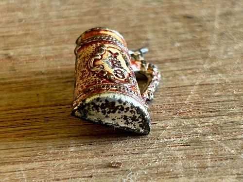 Yes Beer Stein Lapel Pin Button Screw Back Small Rough Unusual Help Vintage - Picture 24 of 24