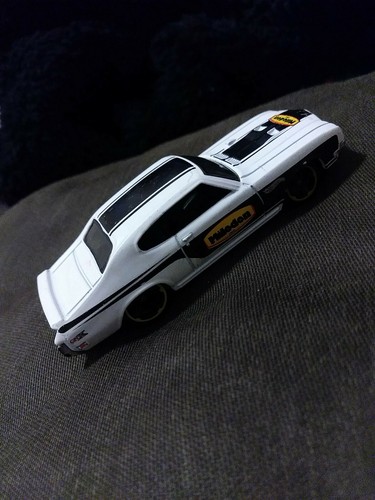 HOT WHEELS 2008 ‘70 Buick GSX WHITE "MILODON" DIE CAST 1:64 LOOSE Multi Pack rip - Picture 5 of 10