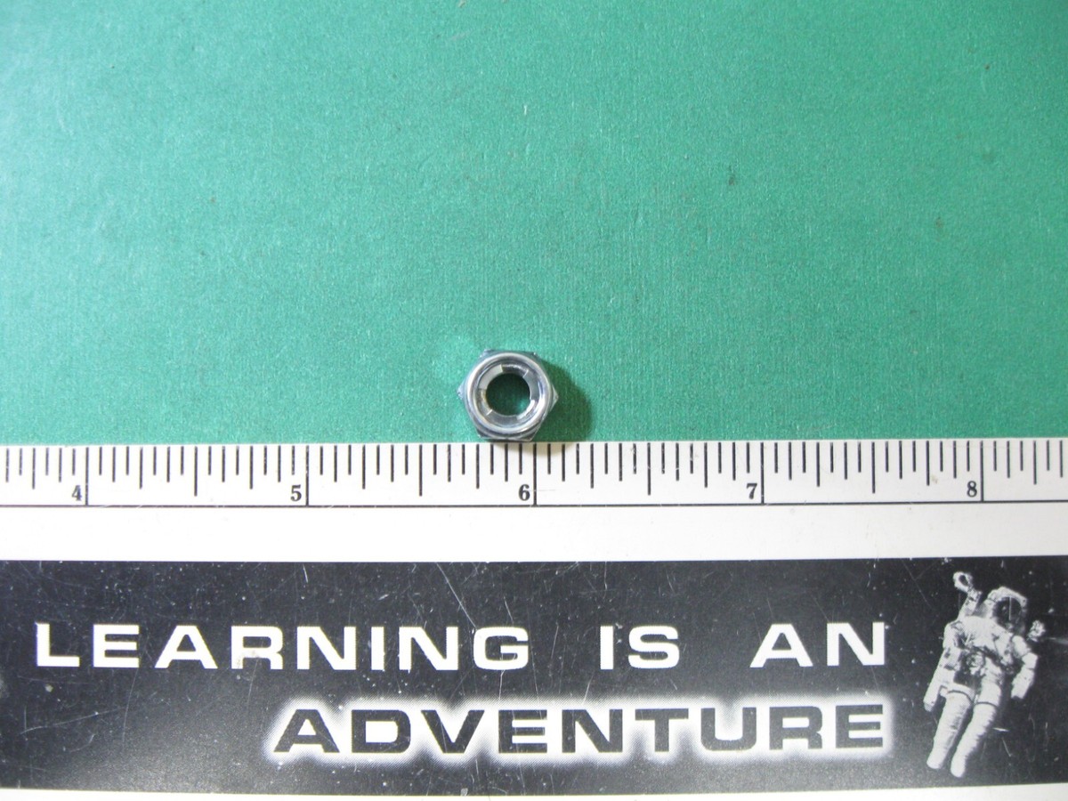 銀製品 YAMAHA DT250 DT400 EF1400 YFM100 DT125 YFA1B NOS OEM U NUT 95601