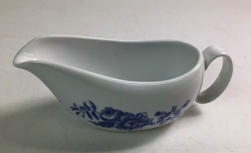 Royal Worcester - Rhapsody - 2x Gravy Boats / Jugs - White & Blue - Picture 12 of 17