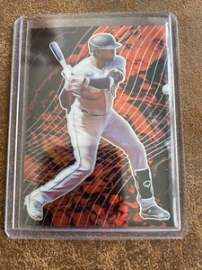 LUIS ROBERT - 2021 Prizm Baseball - LAVA FLOW SP Case Hit. LF6 - White Sox