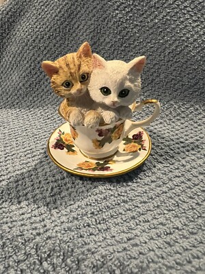 PurrFectly TeaLightful Curio Cats Hamilton Collection Figurine