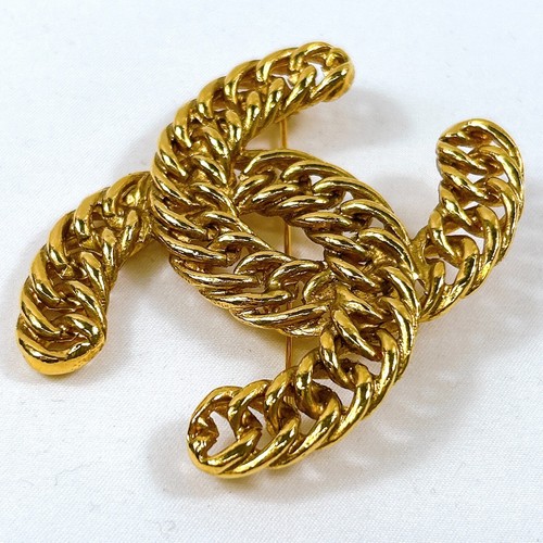 CHANEL Chain CC Logo COCO Brooch Goldtone Vintage Authentic accessory JAPAN - Picture 3 of 12
