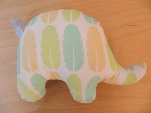 NEW Russ Berrie Small Elephant Baby Blue Rattle Plush Toy - Picture 3 of 4