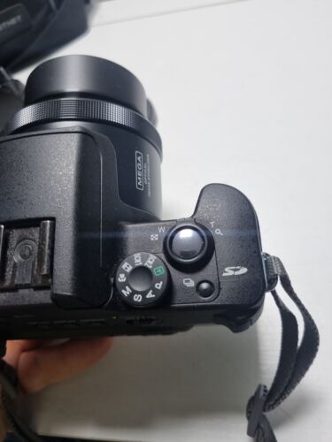 Panasonic Lumix DMC-FZ20 Digital Camera 5MP Leica Lens x12 optical Zoom 256Mb (E - Picture 22 of 22
