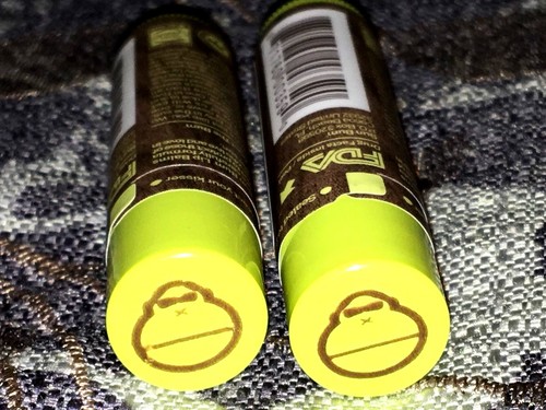 SUN BUM Set of 2 KIWI FRUIT LIP BALM Sun Protection SPF 30 Full Size CHAPSTICK - Picture 8 of 10