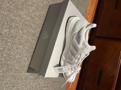 Size 8 - adidas UltraBoost 5.0 DNA Cloud White - Picture 6 of 10