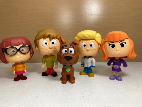 McDonalds 2021 Happy Meal 5 Bobble head toys Scooby, Shaggy, Velma, Daphne, Fred - Picture 1 of 5