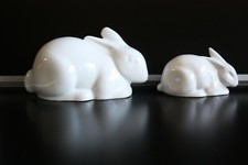 Old Vintage Naaman Israel White Cast Porcelain Small Bunny Rabbit Figurine Rare