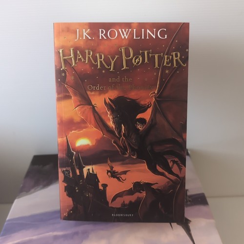 Harry Potter 7 Books Complete Collection Box Gift Set by J.K. Rowling (Like New) - Picture 12 of 17