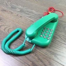 VINTAGE AASTRA TELECOM TAFFY-R GREEN Push-Button Touch-Tone Desk Phone RARE