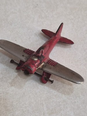 Hubley Red Fighter Plane Silver Wings NO PROPELLER, NO WHEELS