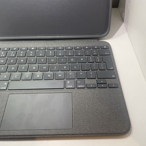 Logitech Combo Touch abnehmbare Tastatur Hülle für iPad 10. Gen 11. Gen A16 - Bild 3 von 8