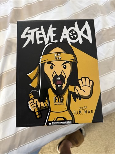 Rarissima figurina in vinile Steve Aoki Dim Mak (Bruce Lee) stile MIND (limitata a 888) - Foto 2 di 9