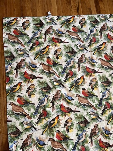 Vintage Birds Cardinals Blue Jays Robins 72” x 84" Polyester Nylon Blanket - Picture 4 of 7