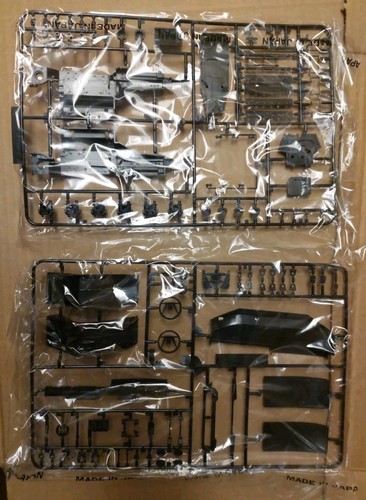 Testors Otaki 1/12 scale Lamborghini Countach LP 500S Limited Edition Model Kit - Picture 8 of 13