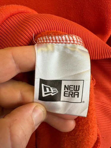 New York Knicks NBA New Era Orange Cotton Men’s Sweatshirt - Picture 8 of 9