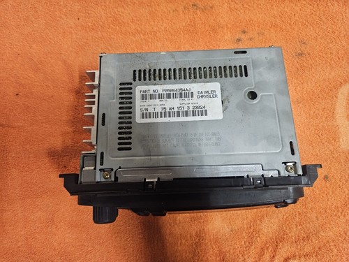 2004 Jeep Grand Cherokee Radio AM FM CD Player w Aux Input Digital Controls RBK - Bild 2 von 3