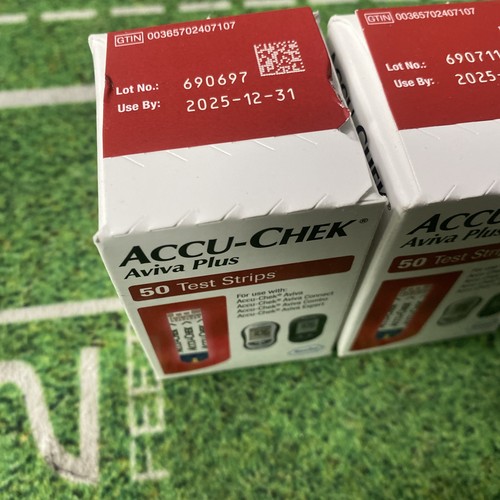 3 tiras reactivas de glucosa en sangre Accu-Chek Aviva Plus incluidas (150 en total) - 50 unidades - Imagen 2 de 10