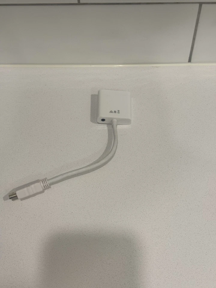 HDMI Male to VGA Female Converter Video Audio A/V Adapter 1080P HD - Image 2 of 3