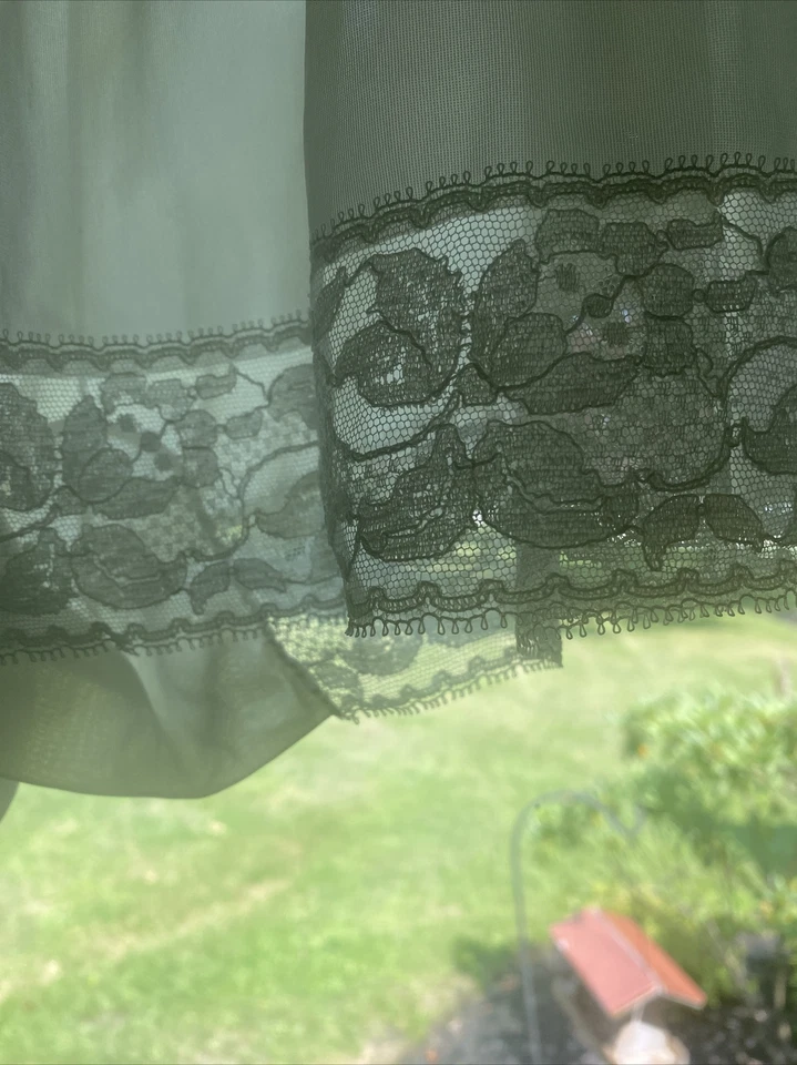 Bragas vintage Van Raalte de nailon transparente blancas con inserción de encaje Foto 2 de 4