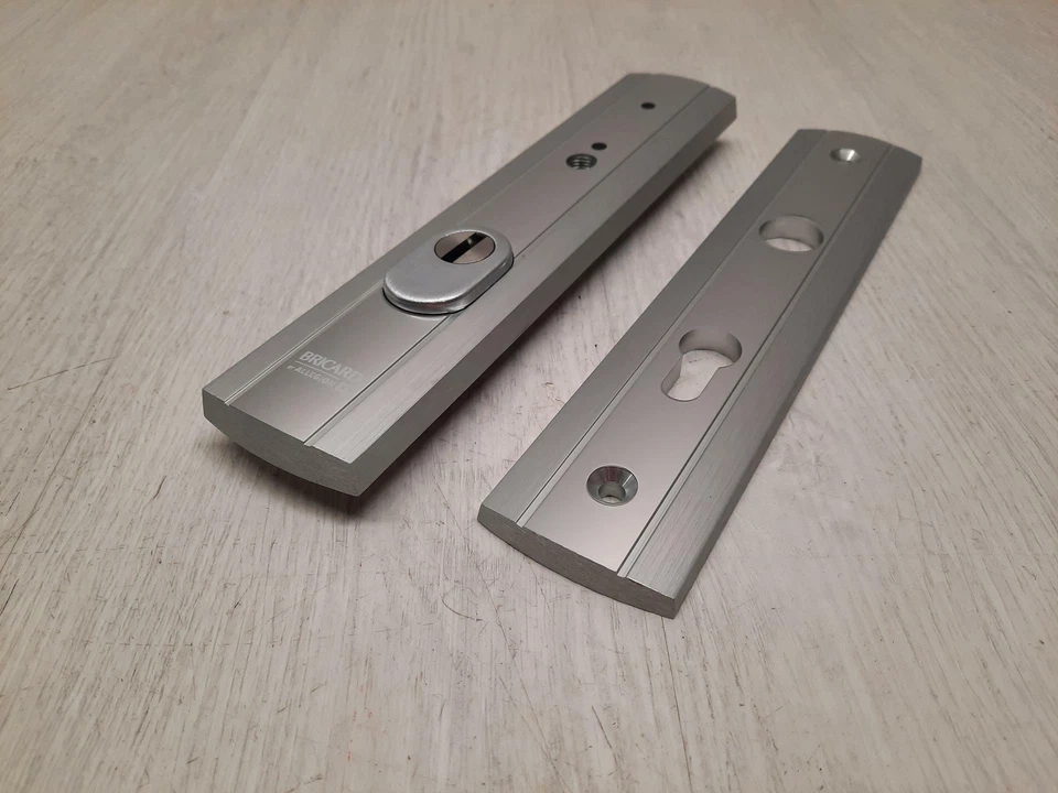 Poignée de porte pour portes extérieures Bricard 9910071 B-WARE - Photo 3/4