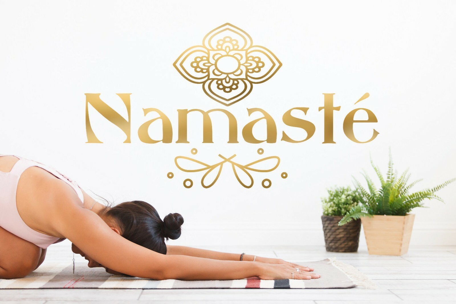 Wandtattoo Namaste gold Buddha Yoga Sprüche Wandaufkleber indisch Frauen pk222