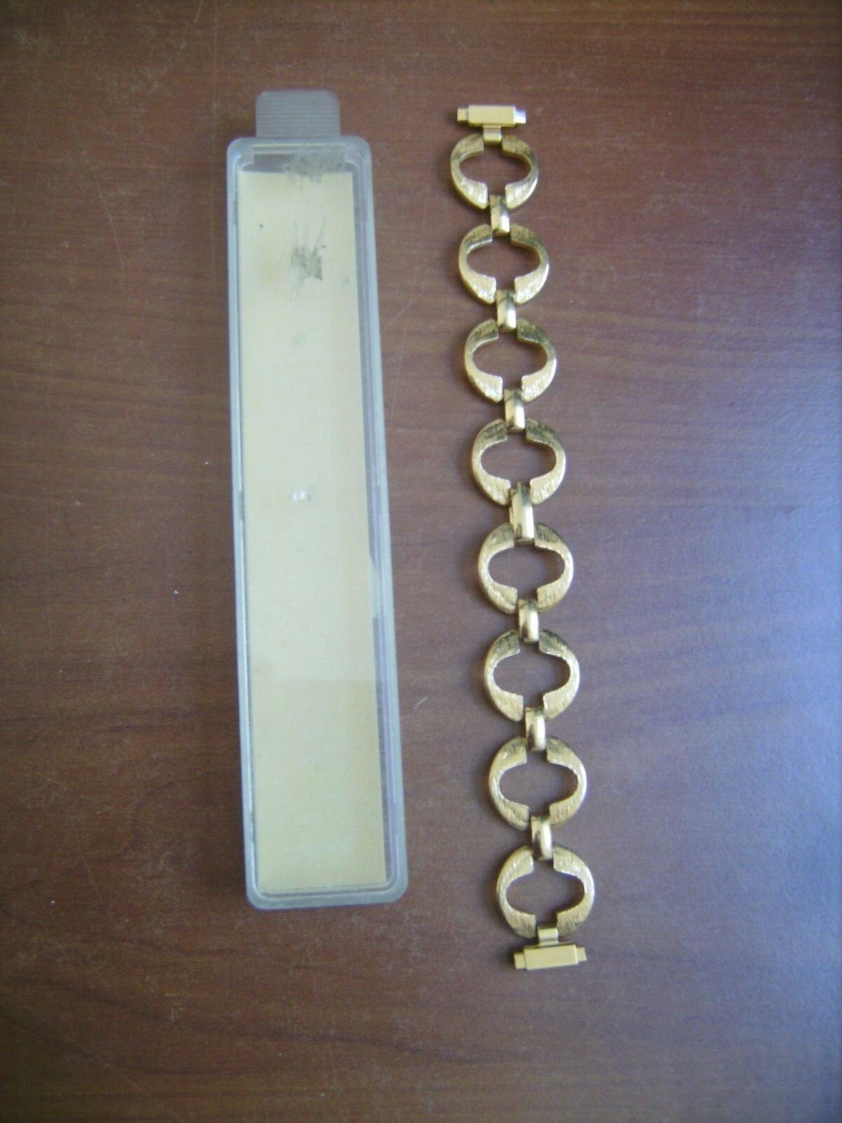 Picture 1 of 2