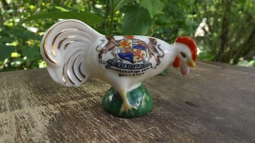 Vintage Carlton Crested Chicken Farquharson Arms Ballater