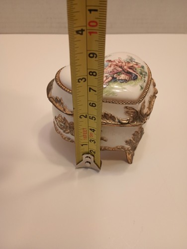Vtg Linden Evergreen Music Trinket Box Heart Shephard Courting Couple Sankyo - Picture 8 of 8