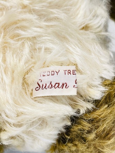 Mohair Rust and Cream Teddy Bear by Susan Smith - Picture 6 of 11