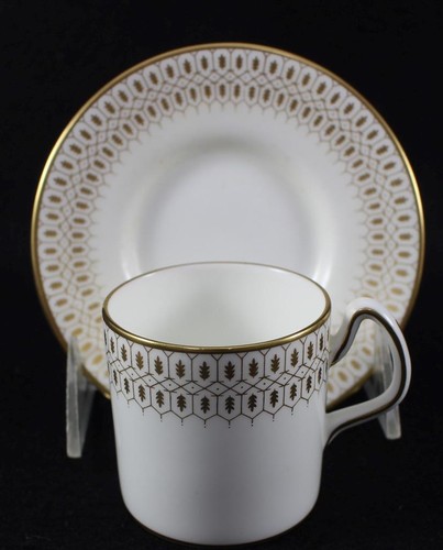Coalport CHATEAU GOLD & WHITE Demitasse Cup & Saucer GREAT CONDITION - Picture 2 of 3