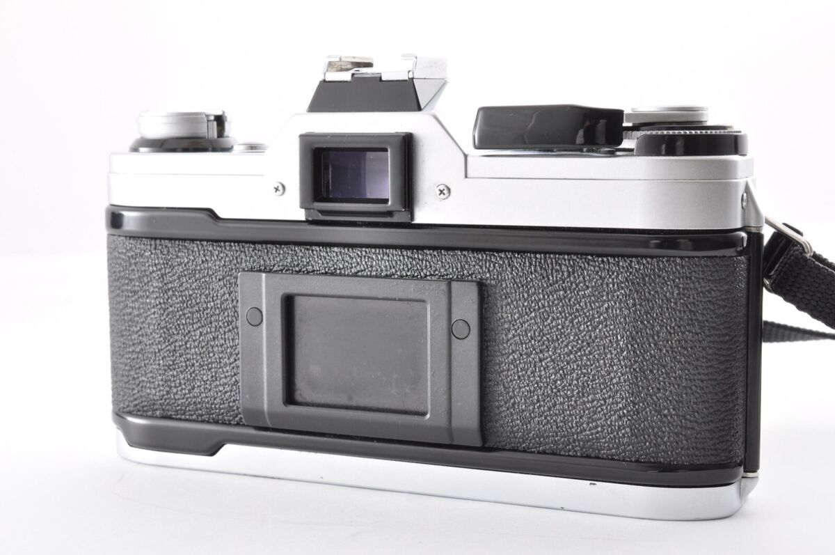 Canon AE-1 Silver / New FD 35-70mm f/4 Exc+5 by DHL or Fedex Canon AE-1 Silver / New FD 35-70mm f/4 Exc+5 by DHL or Fedex