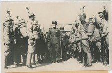 Le Président Chiang Kai-shek acclamé par ses troupes. Chine. China. 1949
