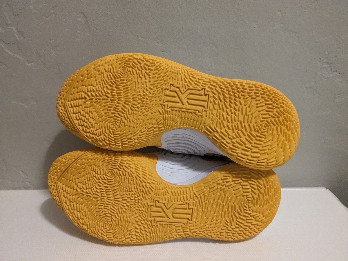 Nike Kyrie Low 3 TB Promo University Gold Yellow CW4147 702