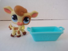 Littlest Pet Shop 970 Cow Yellow Caramel Spot Eye Patch Blue Eyes Yellow Bell