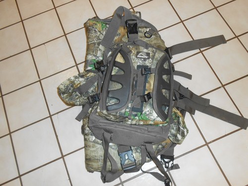 Insights - The Vision Bow Pack Backpack Archery Hunting Realtree Edge Camo