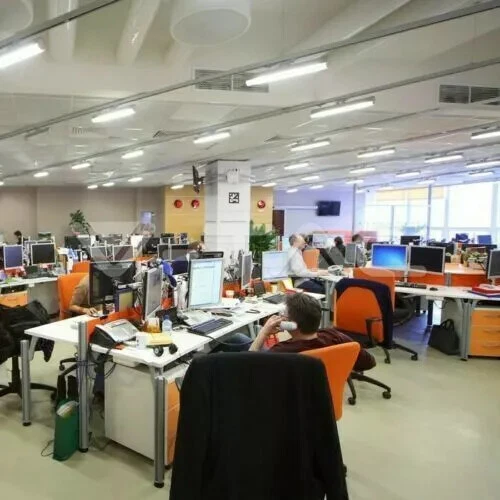 TUBO NEON LED 9W 13W 18W 36W 60CM 90CM 120CM 150CM T8 LUCE BIANCA FREDDA - Immagine 2 di 4