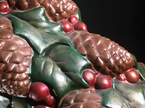 MCM Vintage Ceramic Christmas Tree Pine Cone Holly 16”H Centerpiece Hand Painted - Picture 13 of 16
