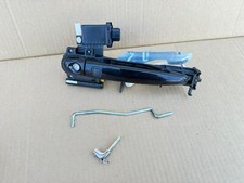 635816. Lexus GS30 2006-2011 Left Front Door Handle Outer OEM 69210-30330-C0 KEY