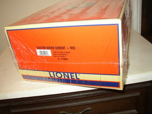 Lionel Custom Series Consist-RED CAR OBS w/ flames Dragster Truck 6-21934 Sealed - Picture 2 of 4