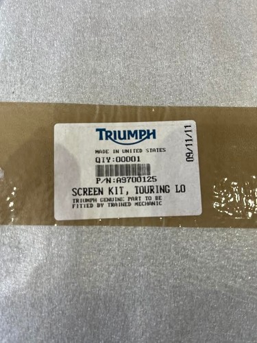 Triumph Tiger 1050 Touring Windscreen A9700125 - Picture 3 of 3