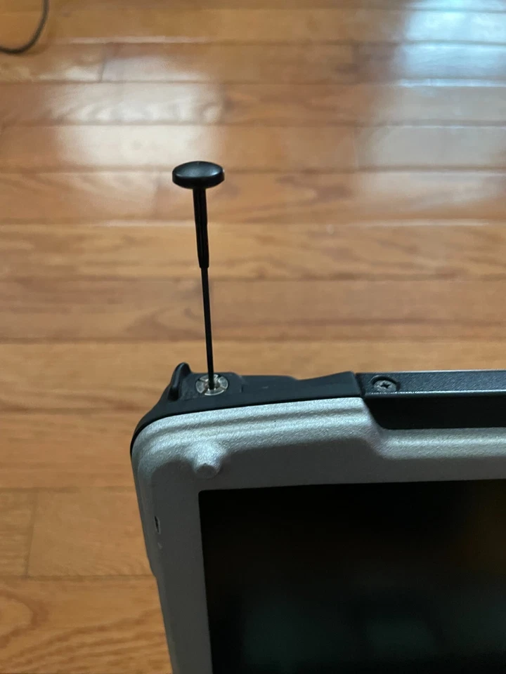 Toughbook CF-30 Panasonic Intel Core Duo CPU L7500 @ 1.60GHz 320GB Windows 7 OEM - Image 4 of 4