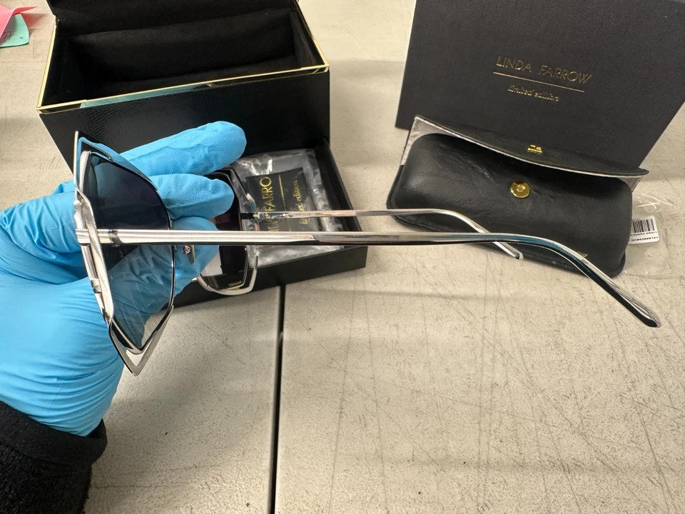 Linda Farrow - 695 C5 Oversized Sunglasses - White Gold - USED EXCELLENT - Image 3 of 4