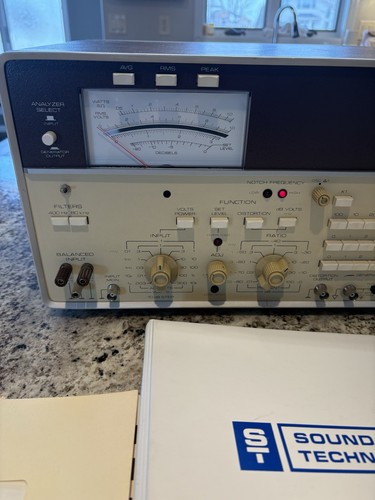Sound Technology Model 1701A Distortion Measurement System with Manual READ - Bild 2 von 14