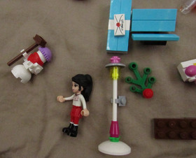 Lego Friends Christmas Holiday Advent Calendar 41016 Complete Set Box top only