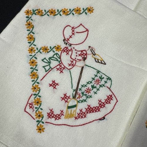 Vintage Hand Embroidered Tea Dish Towel 36” x 40” Day Of The Week Sunbonnet - Picture 8 of 10