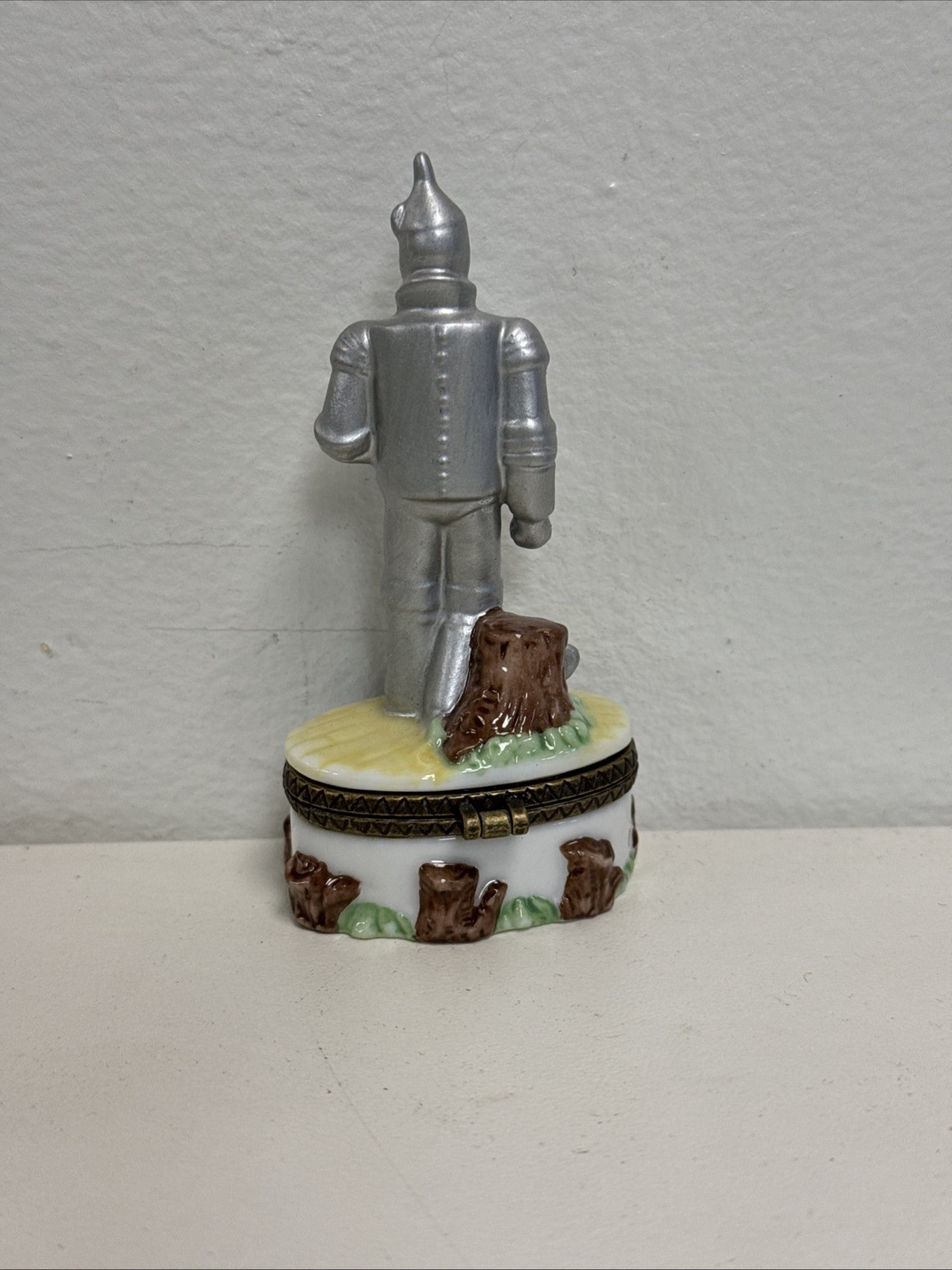 Picture 4 of 19